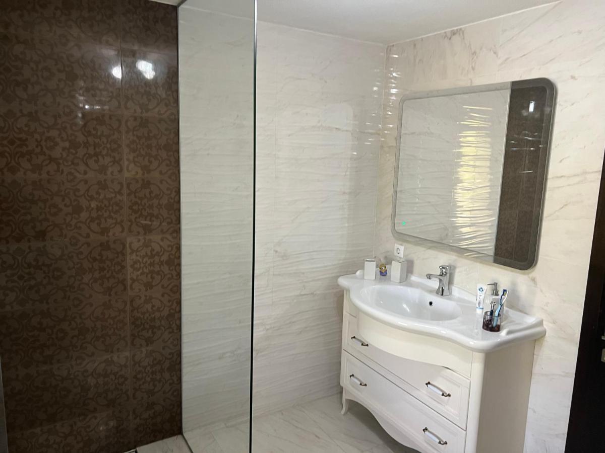 Casa Rafael Hotel Sighetu Marmatiei Luaran gambar